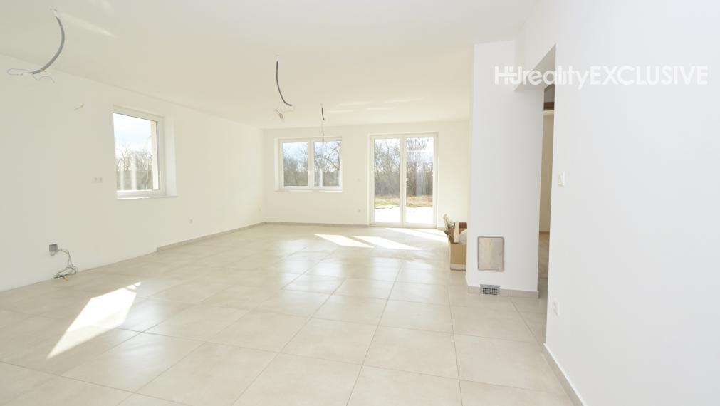 Predaj moderného 4i rodinného domu, pozemok 544 m2, Hegyeshalom