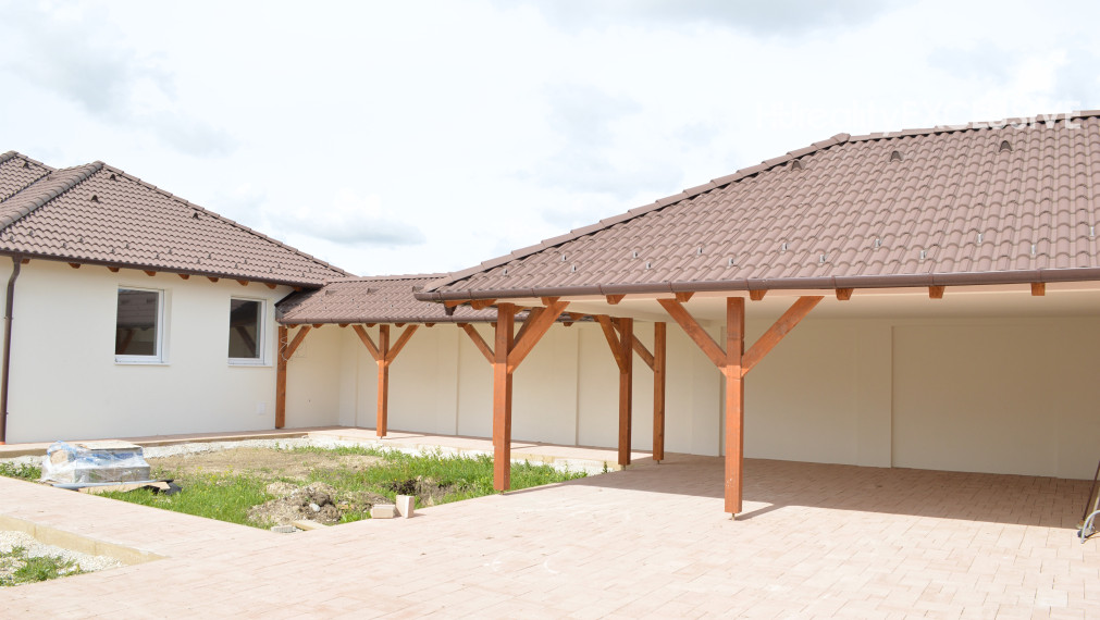 Predaj moderného 4i rodinného domu, pozemok 544 m2, Hegyeshalom