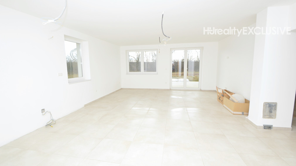 Predaj moderného 4i rodinného domu, pozemok 544 m2, Hegyeshalom