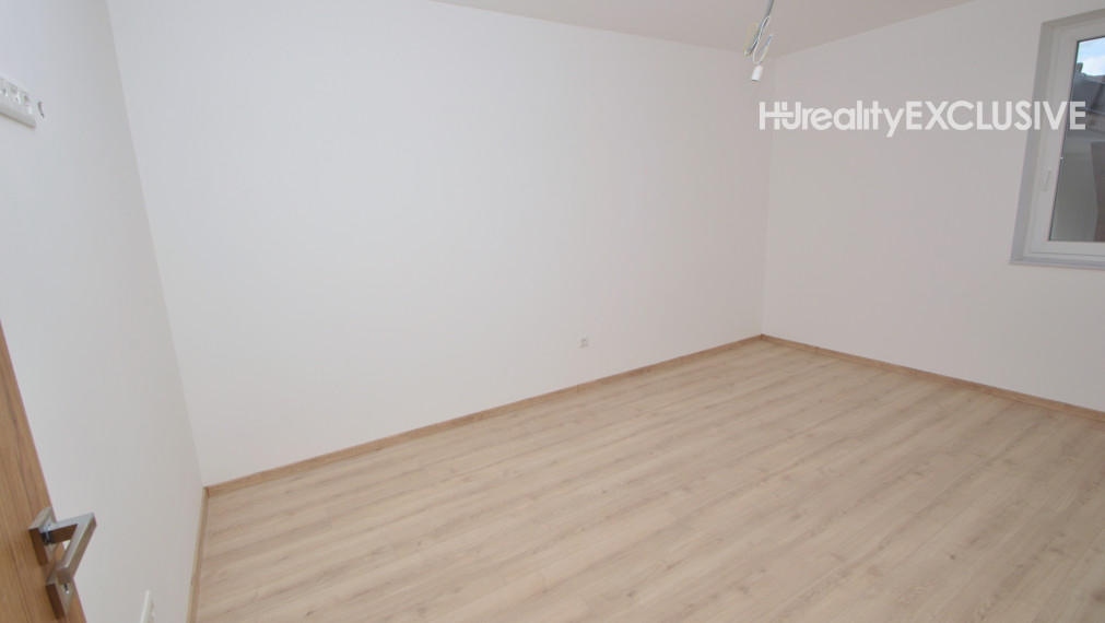 Predaj moderného 4i rodinného domu, pozemok 544 m2, Hegyeshalom