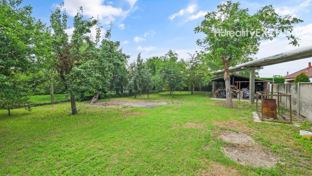 Predaj 4i domu s 1 800 m2 pozemkom v blízkosti centra Mosonmagyaróvár