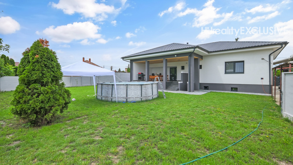 Predaj 4i domu s 1 800 m2 pozemkom v blízkosti centra Mosonmagyaróvár