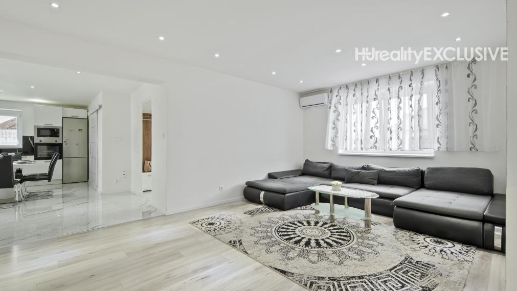 Predaj 4i domu s 1 800 m2 pozemkom v blízkosti centra Mosonmagyaróvár