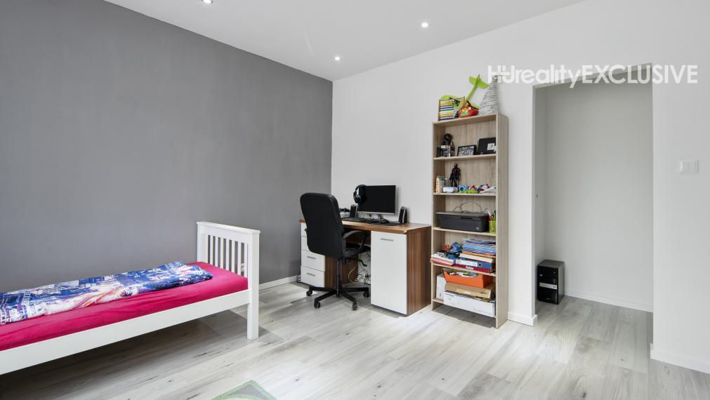 Predaj 4i domu s 1 800 m2 pozemkom v blízkosti centra Mosonmagyaróvár