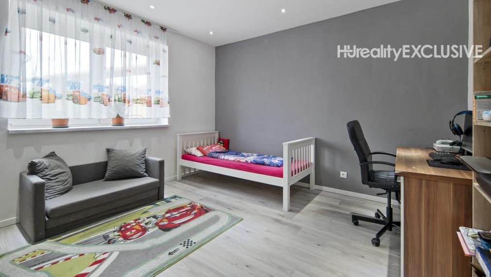 Predaj 4i domu s 1 800 m2 pozemkom v blízkosti centra Mosonmagyaróvár