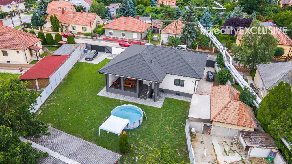 Predaj 4i domu s 1 800 m2 pozemkom v blízkosti centra Mosonmagyaróvár