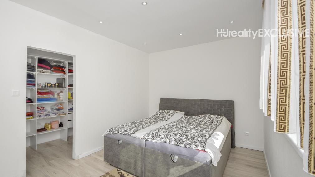 Predaj 4i domu s 1 800 m2 pozemkom v blízkosti centra Mosonmagyaróvár