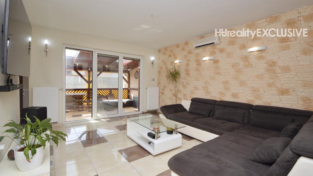 Predaj 3i domu s garážou a letnou kuchyňou, Mosonmagyaróvár