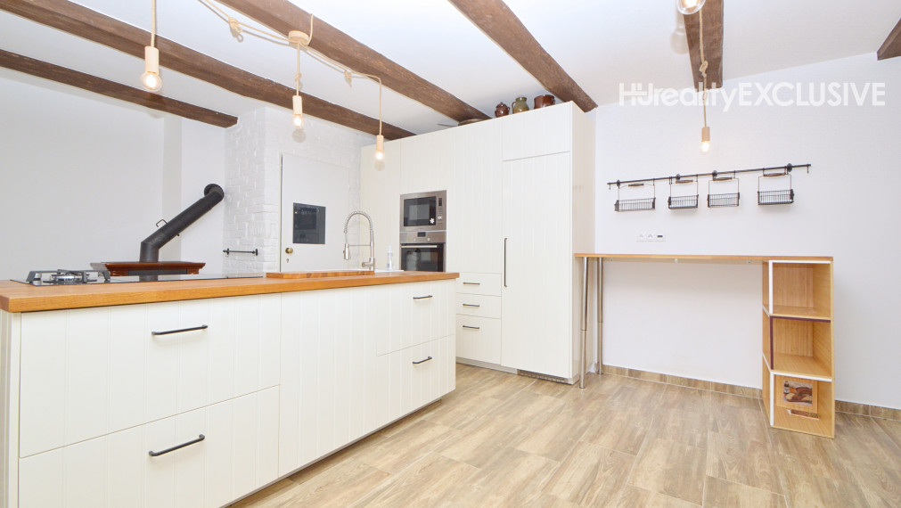 Predaj 4i domu na rožnom pozemku 1 241 m2, obec Dunakiliti