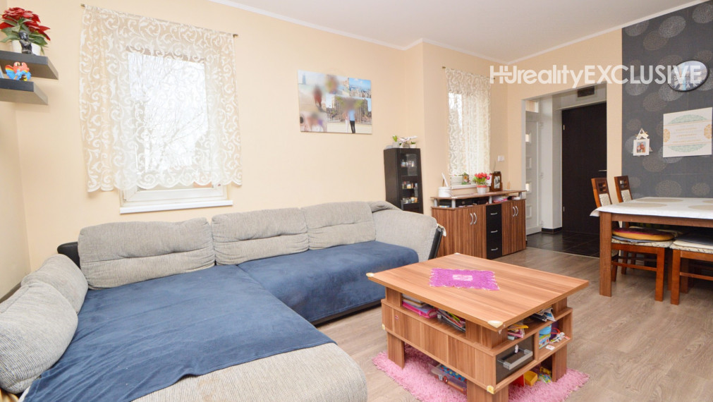 Predaj kompletne zariadený 3i samostatne stojací RD, 300 m2 pozemok, Rajka