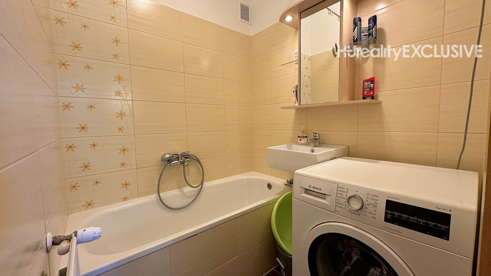 Predaj nadštandartný 5i byt s balkónom, Mosonmagyaróvár