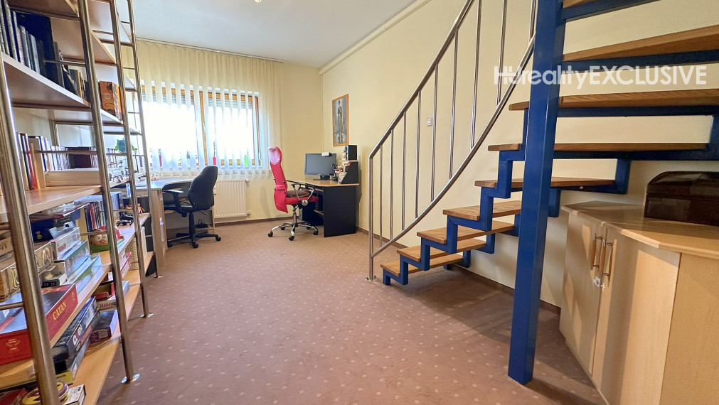 Predaj nadštandartný 5i byt s balkónom, Mosonmagyaróvár