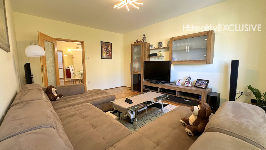 Predaj nadštandartný 5i byt s balkónom, Mosonmagyaróvár