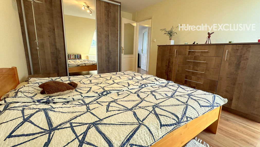 Predaj nadštandartný 5i byt s balkónom, Mosonmagyaróvár