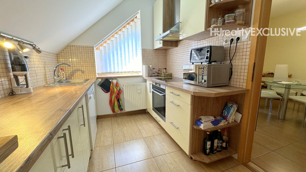 Predaj nadštandartný 5i byt s balkónom, Mosonmagyaróvár