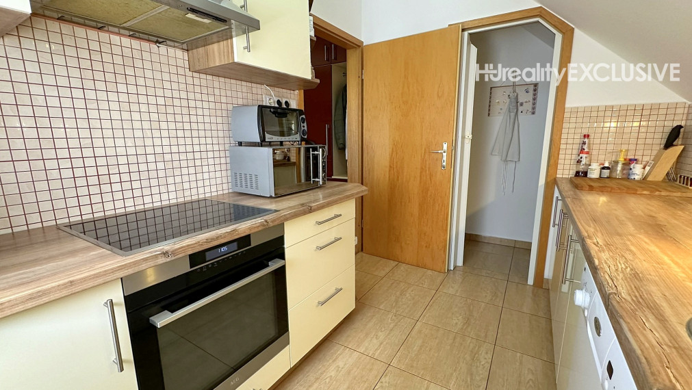 Predaj nadštandartný 5i byt s balkónom, Mosonmagyaróvár