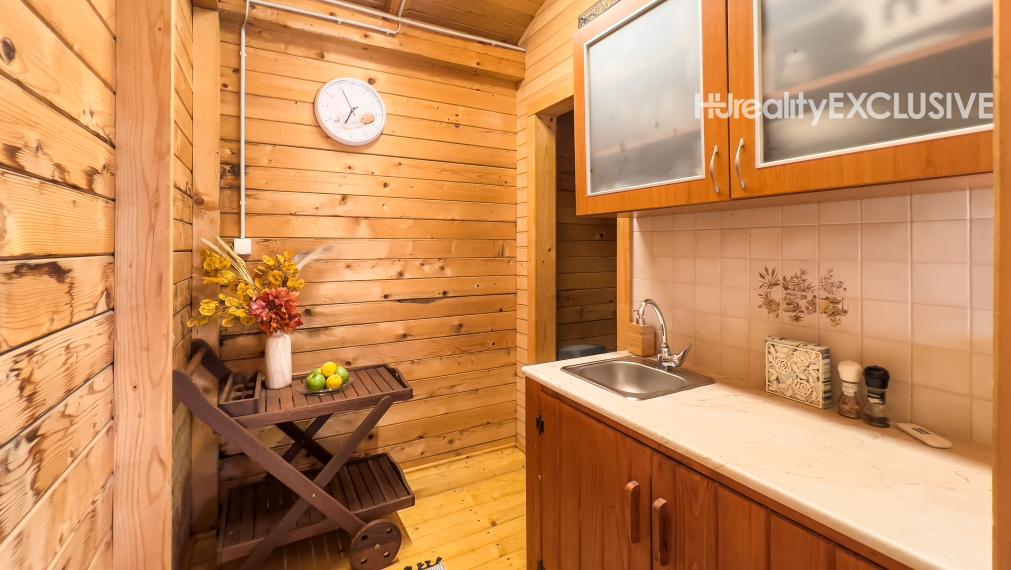 Predaj 5i luxusného domu s bazénom, Mosonmagyaróvár