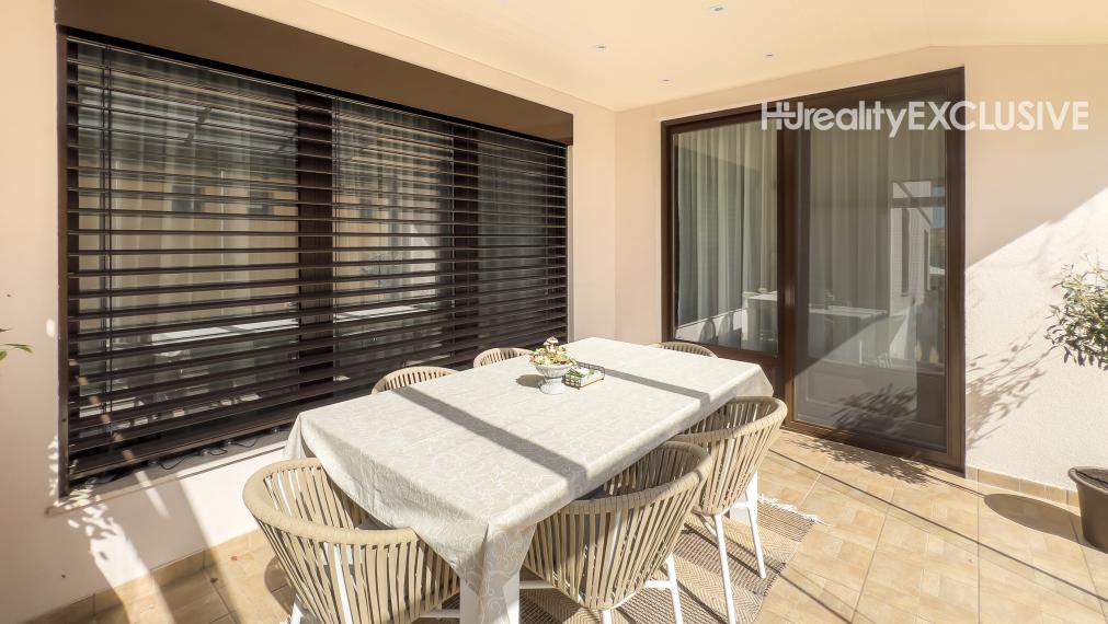 Predaj 5i luxusného domu s bazénom, Mosonmagyaróvár