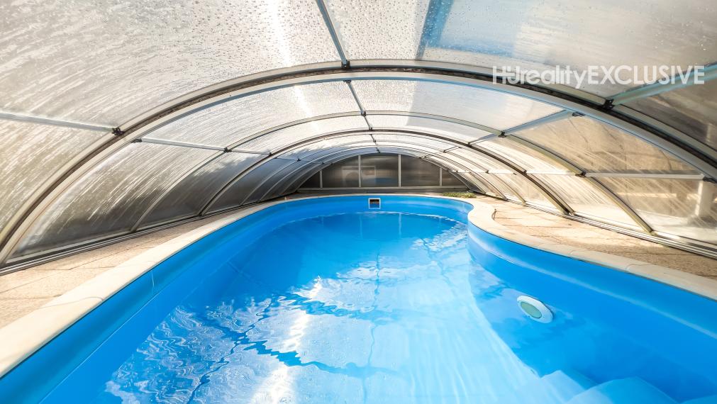 Predaj 5i luxusného domu s bazénom, Mosonmagyaróvár