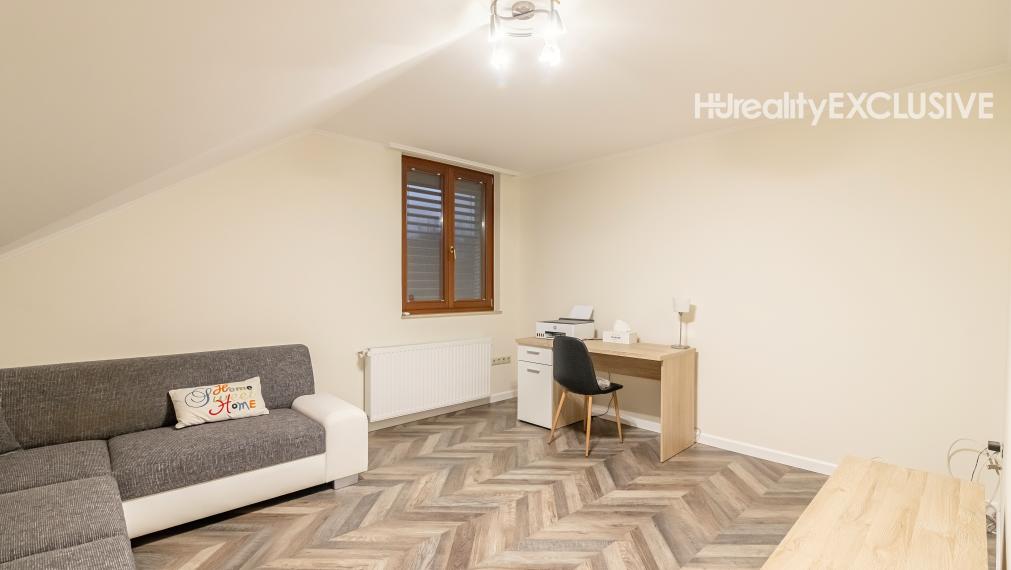 Predaj 5i luxusného domu s bazénom, Mosonmagyaróvár