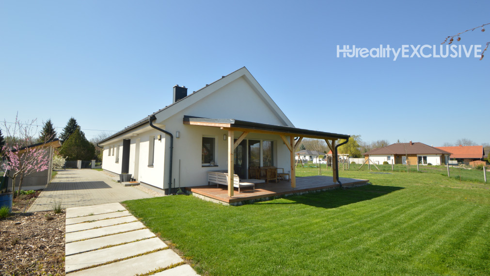 Predaj 5i domu na pozemku 1138 m2, obec Máriakálnok