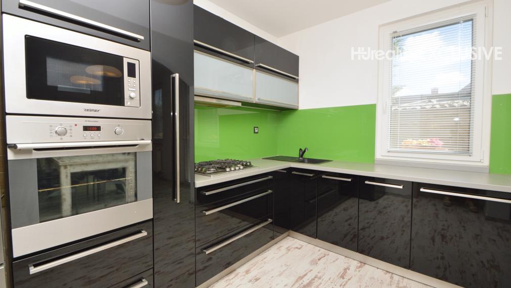 Na predaj zariadený 4i rodinný dom s garážou a záhradou – Mosonmagyaróvár