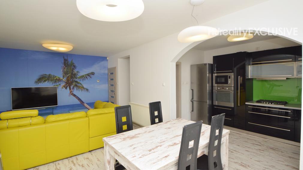 Na predaj zariadený 4i rodinný dom s garážou a záhradou – Mosonmagyaróvár