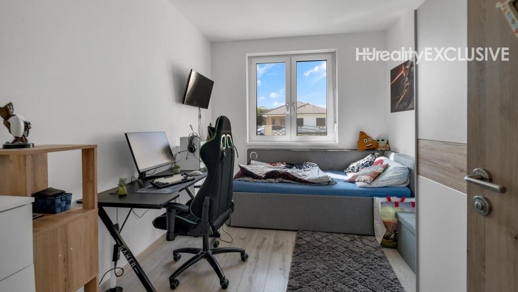 Na predaj exkluzívny rodinný dom s bazénom v obci Máriakálnok