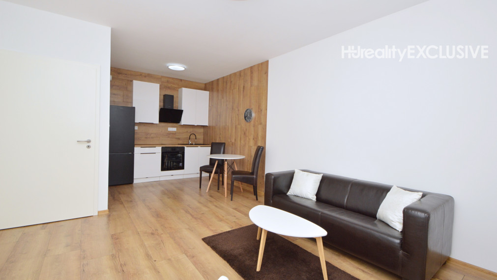 Predaj 2i byt s balkónom v uzavretom areáli - Viladomy, Rajka