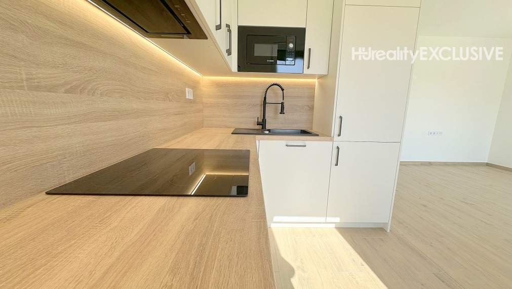 Predaj úplne nový 2i byt s 9,06 m2 balkonóm, dve parkovacie miesta, Mosonmagyaróvár