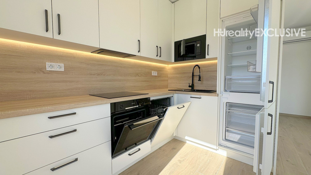 Predaj úplne nový 2i byt s 9,06 m2 balkonóm, dve parkovacie miesta, Mosonmagyaróvár