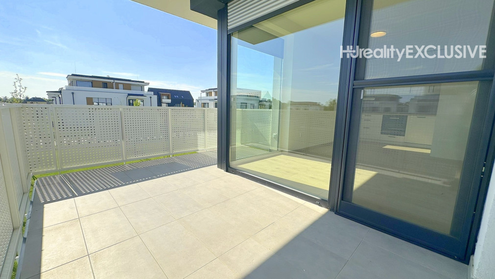 Predaj úplne nový 2i byt s 9,06 m2 balkonóm, dve parkovacie miesta, Mosonmagyaróvár