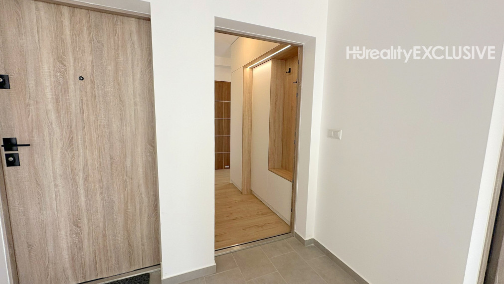 Predaj úplne nový 2i byt s 6,09 m2 balkonóm, dve parkovacie miesta, Mosonmagyaróvár