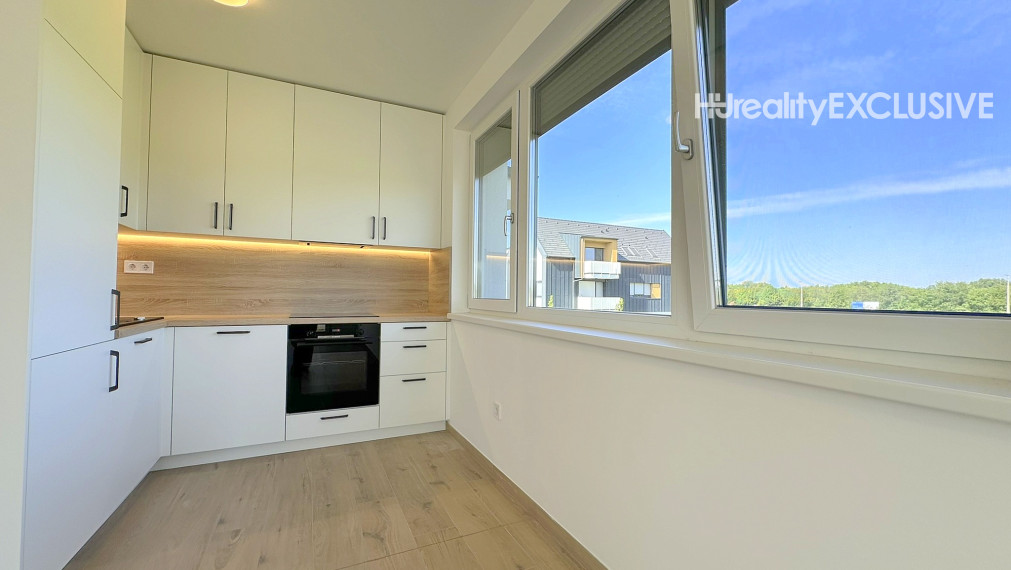 Predaj úplne nový 2i byt s 6,09 m2 balkonóm, dve parkovacie miesta, Mosonmagyaróvár