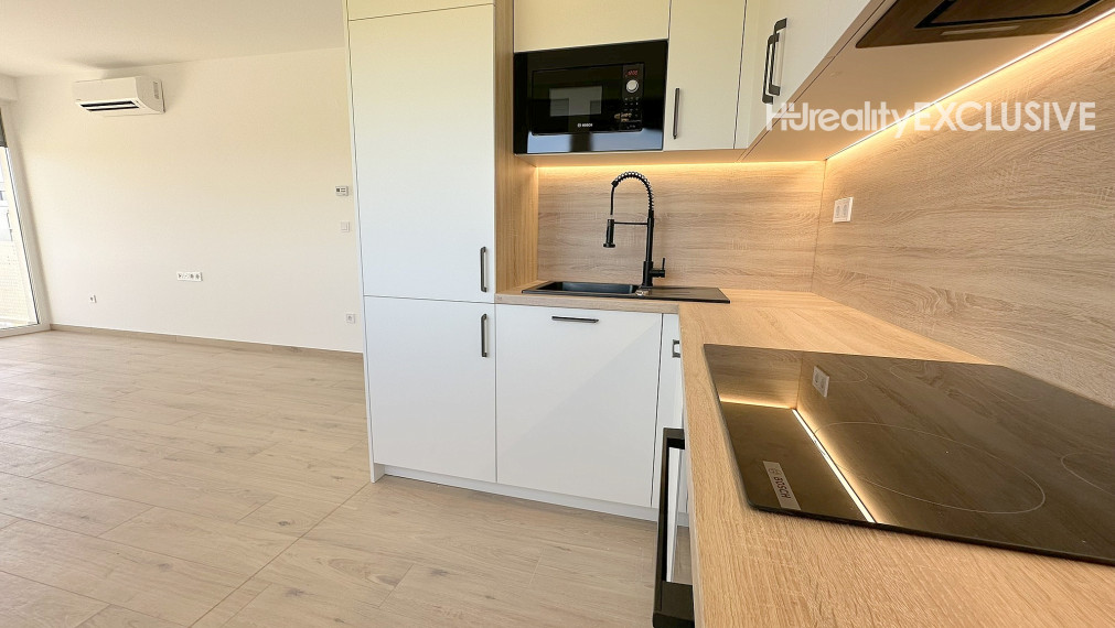 Predaj úplne nový 2i byt s 6,09 m2 balkonóm, dve parkovacie miesta, Mosonmagyaróvár