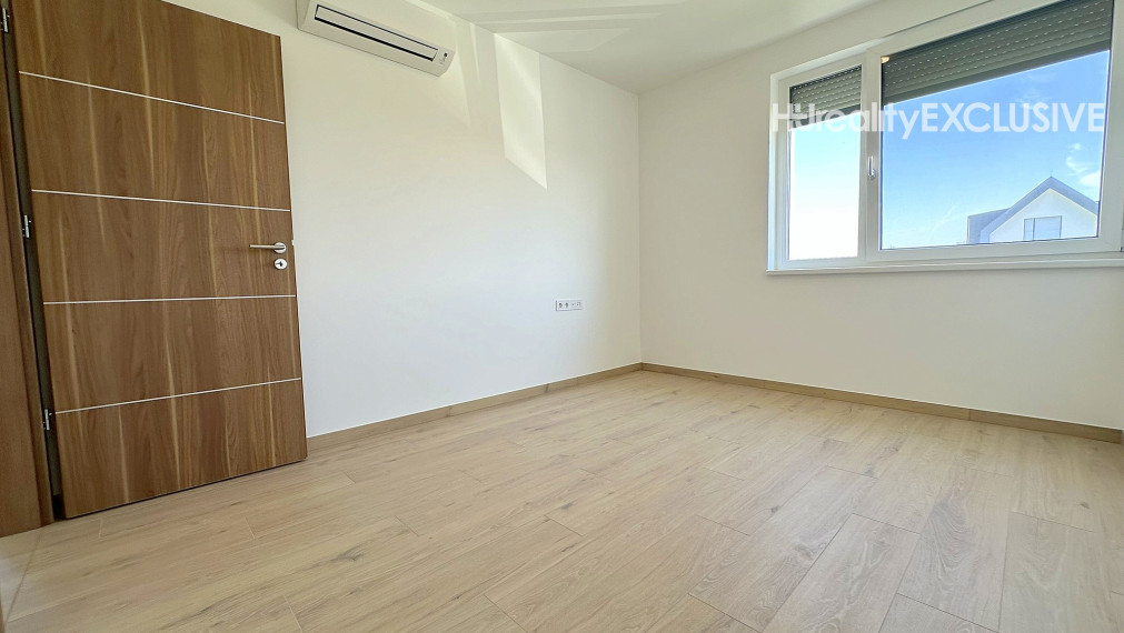 Predaj úplne nový 2i byt s 6,09 m2 balkonóm, dve parkovacie miesta, Mosonmagyaróvár