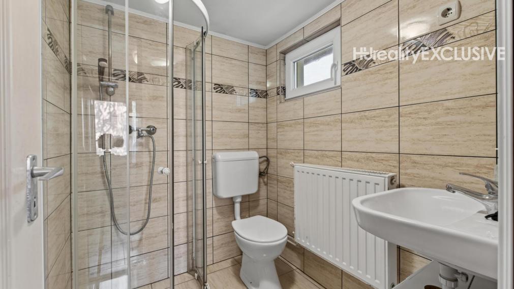 EXKLUZÍVNE NA PREDAJ DOM PRI DUNAJI– PRIAMY PRÍSTUP K VODE, DVA APARTMÁNY, VÝNIMOČNÁ POLOHA