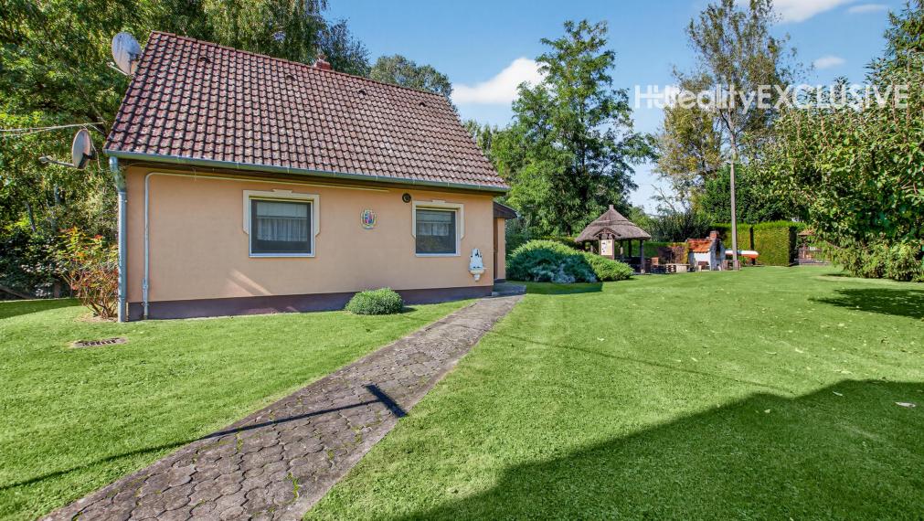 EXKLUZÍVNE NA PREDAJ DOM PRI DUNAJI– PRIAMY PRÍSTUP K VODE, DVA APARTMÁNY, VÝNIMOČNÁ POLOHA