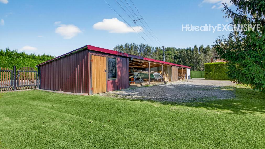 EXKLUZÍVNE NA PREDAJ DOM PRI DUNAJI– PRIAMY PRÍSTUP K VODE, DVA APARTMÁNY, VÝNIMOČNÁ POLOHA