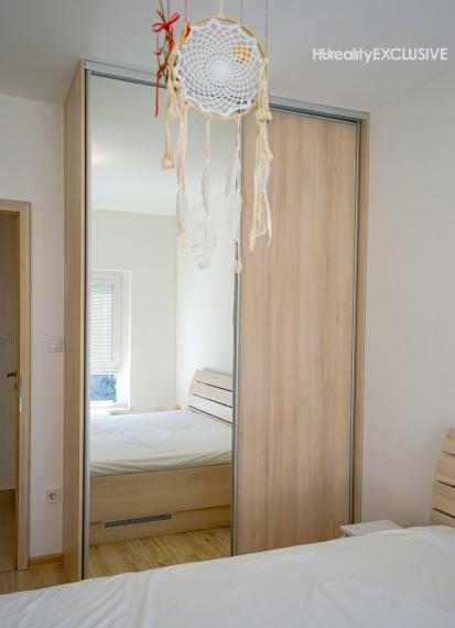 Predaj 3i byt s balkónom v uzatvorenom areáli, Viladomy, Rajka