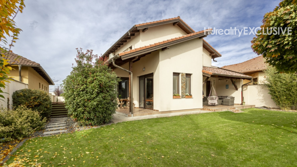 Energeticky úsporný 5i dom so záhradou a garážou, Mosonmagyaróvár