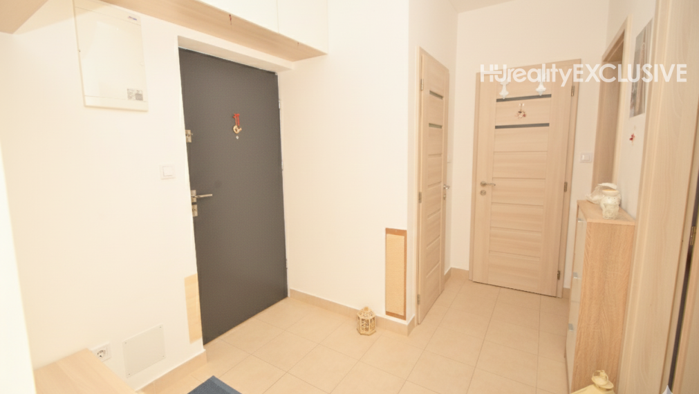 Predaj 3i byt s balkónom v uzatvorenom areáli, Viladomy, Rajka