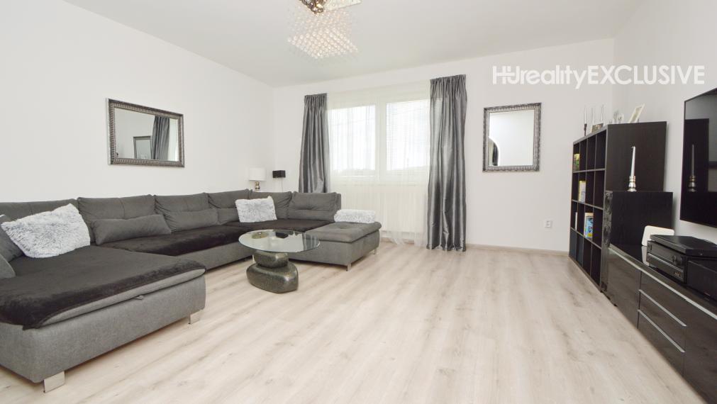 Predaj priestranný 5i rodinný dom s 1483 m2 pozemkom, pivnica, garáž, Dunakiliti