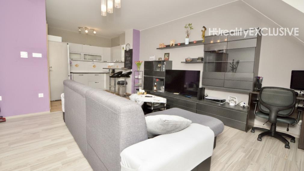 Predaj priestranný 2i byt s krytým parkovacím miestom v novostavbe, Rajka