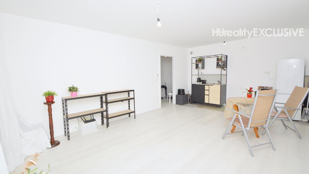 Predaj priestranný 3i byt s predzáhradkou v novostavbe, Rajka