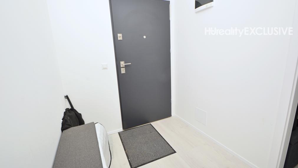 Predaj priestranný 3i byt s predzáhradkou v novostavbe, Rajka