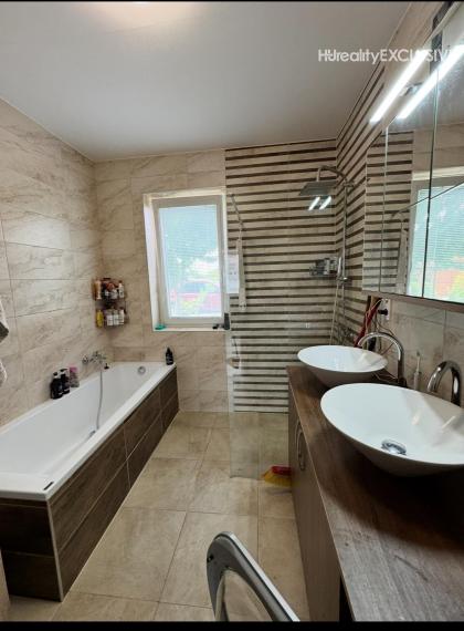 Predaj zariadený 4i RD vo vyhľadávanej časti Rajky, pozemok 380 m2, Rajka