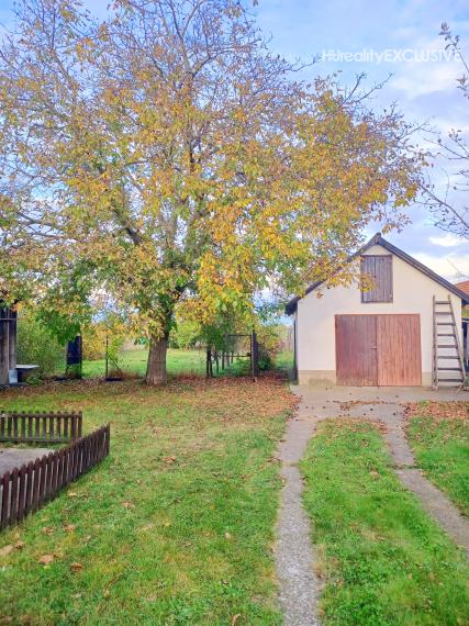 Predaj rodinný dom s garážou, pozemok 1094 m2, Mosonudvar