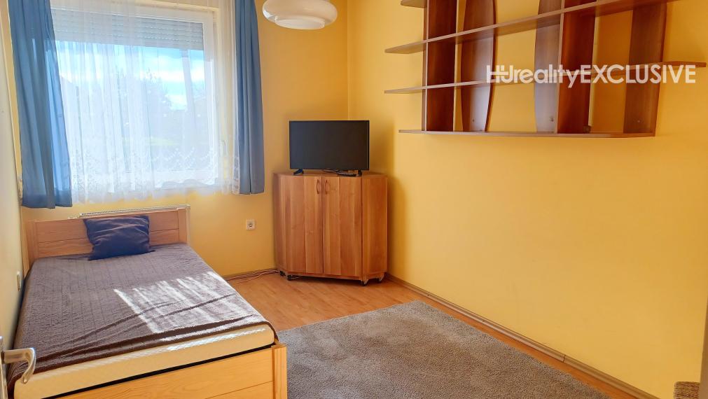 Predaj rodinný dom s garážou, pozemok 1094 m2, Mosonudvar