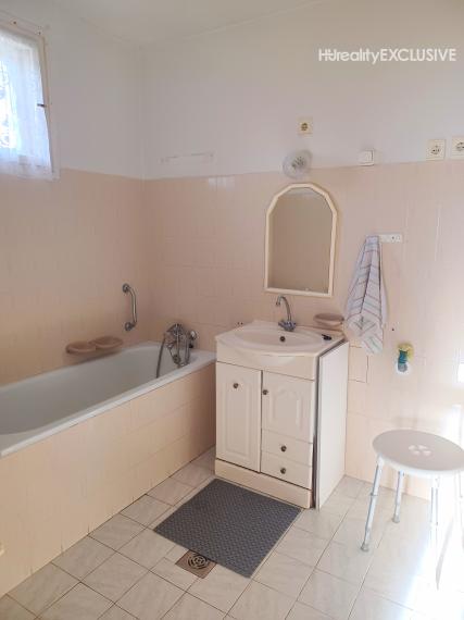 Predaj rodinný dom s garážou, pozemok 1094 m2, Mosonudvar